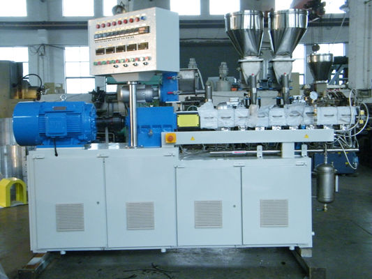 Κίνα Δίδυμος εξωθητής βιδών κλίμακας εργαστηρίων, μηχανή 5-10kg/hr εργαστηριακών εξωθητών προμηθευτής
